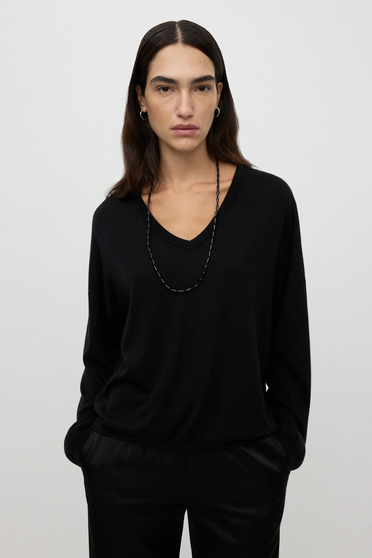 Featherlight V-neck